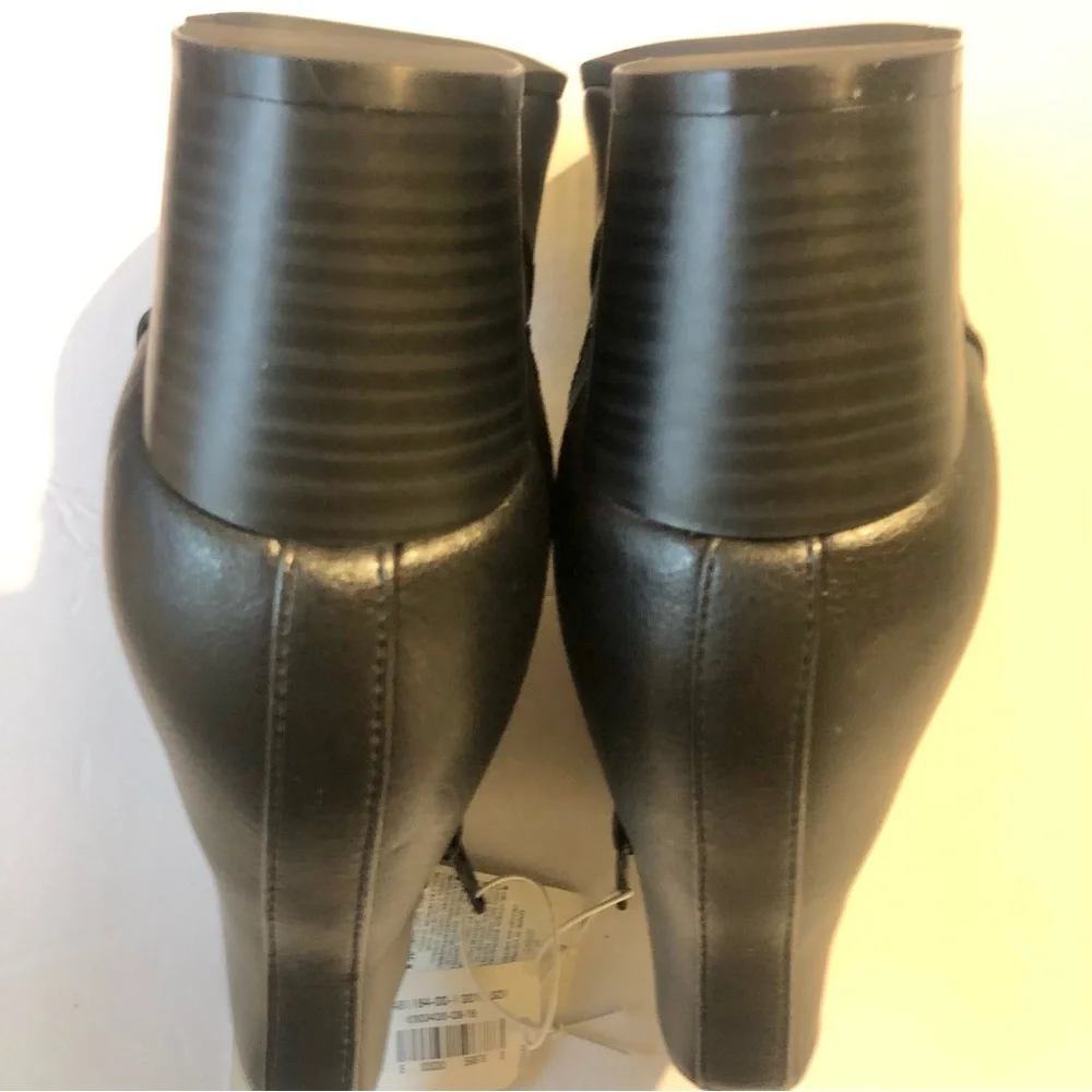 Old Navy Size 10 Black Ankle Boots Western style low stacked heels NEW